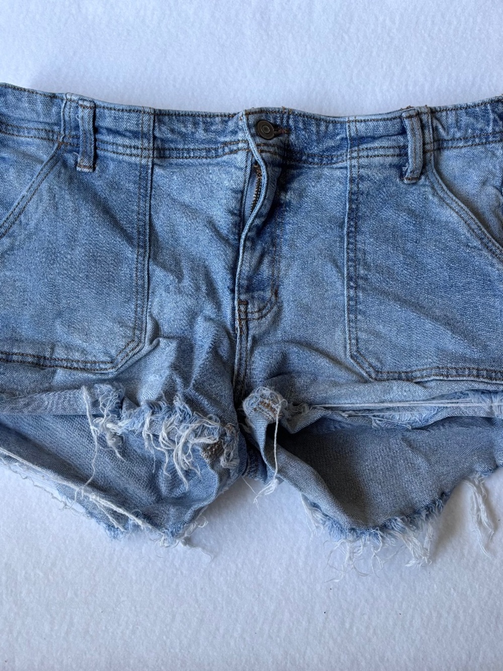 Celebrity Pink Denim Utility Cutoff Shorts Size M Distressed Frayed